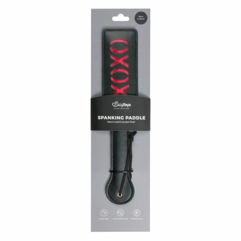 Ouch! Skorzana packa XOXO z czerwonym napisem - czarna, 32 cm Ouch! Skorzana packa XOXO z czerwonym napisem - czarna, 32 cm