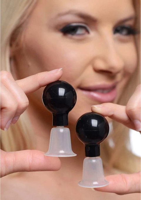 XR Brands Size Matters See-Thru - Pompka do powiększania brodawek, przezroczysta XR Brands Size Matters See-Thru - Pompka do powiększania brodawek, przezroczysta