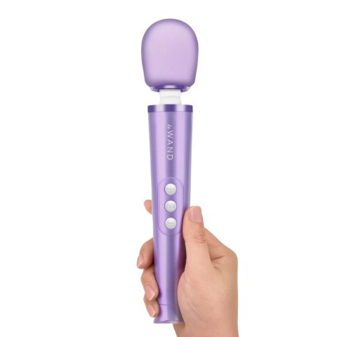 Le Wand Petite Violet - kompaktowy masażer z 10 trybami pracy Le Wand Petite Violet - kompaktowy masażer z 10 trybami pracy