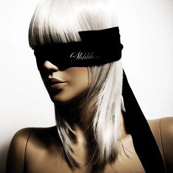 Bijoux Indiscrets Shhh Black - satynowa opaska na oczy uniwersalna Bijoux Indiscrets Shhh Black - satynowa opaska na oczy uniwersalna