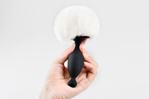 Sterowany apką wibrujący korek z króliczym ogonkiem Magic Motion Magic Bunny Sterowany apką wibrujący korek z króliczym ogonkiem Magic Motion Magic Bunny