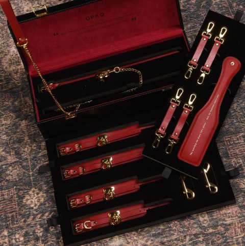 Zestaw czerwonych skórzanych akcesoriów Upko Leather Kinky Tools Set Red Zestaw czerwonych skórzanych akcesoriów Upko Leather Kinky Tools Set Red