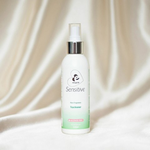 EasyGlide Sensitive Środek do czyszczenia akcesoriow 150 ml EasyGlide Sensitive Środek do czyszczenia akcesoriow 150 ml