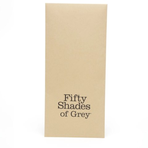 Fifty Shades of Grey Flogger Mini - elegancki pejcz ze skory syntetycznej Fifty Shades of Grey Flogger Mini - elegancki pejcz ze skory syntetycznej