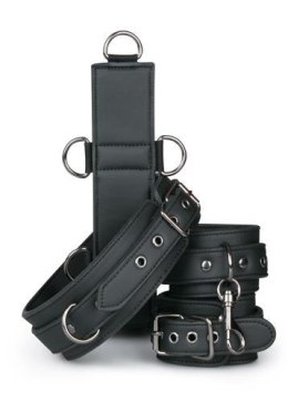 Neck and Wrist Restraint – Uprząż z Kajdankami i Kołnierzem