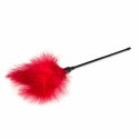 Tease & Please Red Tickler Long - piorkowy gadżet na długim uchwycie Easytoys Fetish Collection