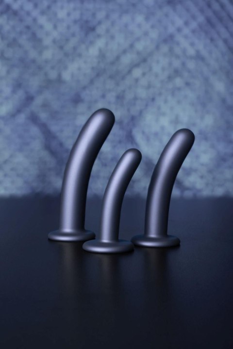 Smooth Silicone G-Spot Dildo - 7'' / 17 cm Smooth Silicone G-Spot Dildo - 7'' / 17 cm