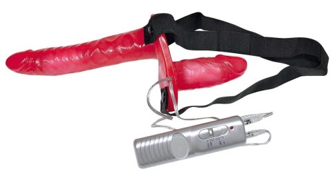 Bad Kitty Duo Strap-on czerwony z podwojnym systemem wibracji PVC Bad Kitty Bad Kitty Duo Strap-on czerwony z podwojnym systemem wibracji PVC Bad Kitty