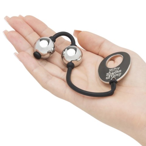 Fifty Shades of Grey Inner Goddess Mini - kulki Kegla, srebrne, 85g Fifty Shades of Grey Fifty Shades of Grey Inner Goddess Mini - kulki Kegla, srebrne, 85g Fifty Shades of Grey