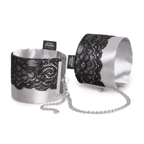 Fifty Shades of Grey Play Nice satynowe mankiety na nadgarstki czarne Fifty Shades of Grey