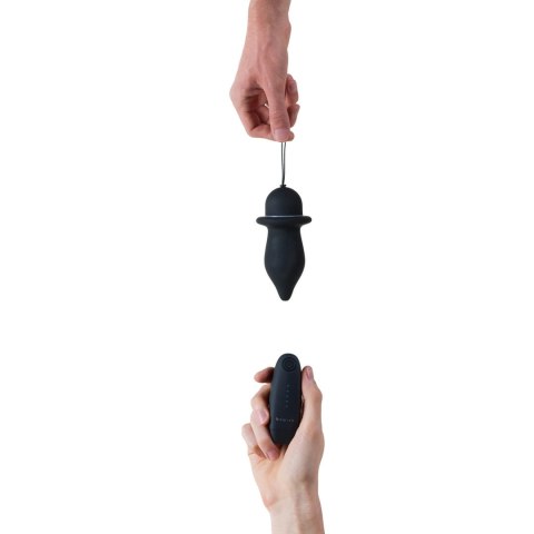 B Swish bfilled Classic Black - wibrująca sonda analna, pilot, 10x3,6cm B Swish B Swish bfilled Classic Black - wibrująca sonda analna, pilot, 10x3,6cm B Swish