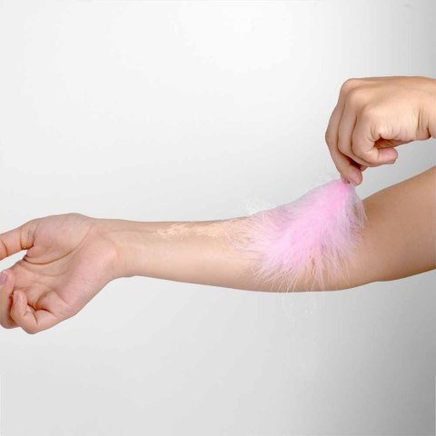 SPARKLING STRAWBERRY EDIBLE POWDER & FEATHER TICKLER KIT Cod. SPARKLING STRAWBERRY EDIBLE POWDER & FEATHER TICKLER KIT Cod.