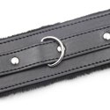 Obroża z smyczą Collar With Metal Leash Obroża z smyczą Collar With Metal Leash