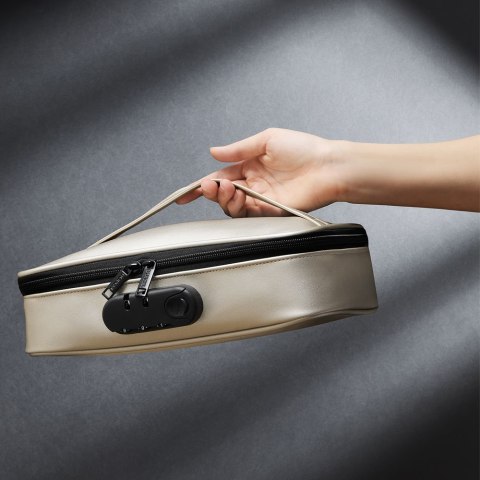 Kuferek na akcesoria erotyczne. Zamykany na szyfr Discreet Box Luxury Gold Kuferek na akcesoria erotyczne. Zamykany na szyfr Discreet Box Luxury Gold