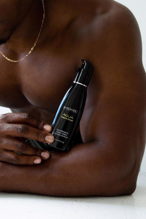 WICKED AQUA SENSITIVE 120 ml – Hipoalergiczny lubrykant wodny dla skóry wrażliwej | Aloe Vera, Witamina E, Olive Leaf Extract