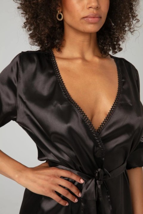 Sensuality Kimono krotki satynowy szlafrok z koronką czarny Sensuality Kimono krotki satynowy szlafrok z koronką czarny